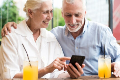 Forfait mobile sans engagement : une solution simple et rassurante pour les seniors